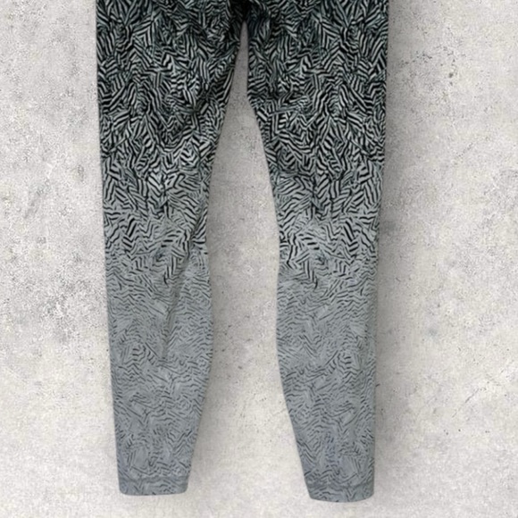 Lululemon Wunder Under Pant - Picture 7 of 12